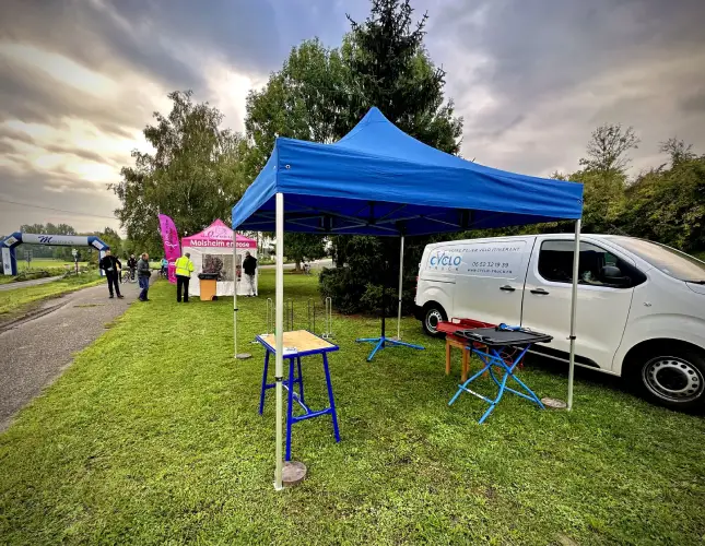 Image de la camionnette en déplacement